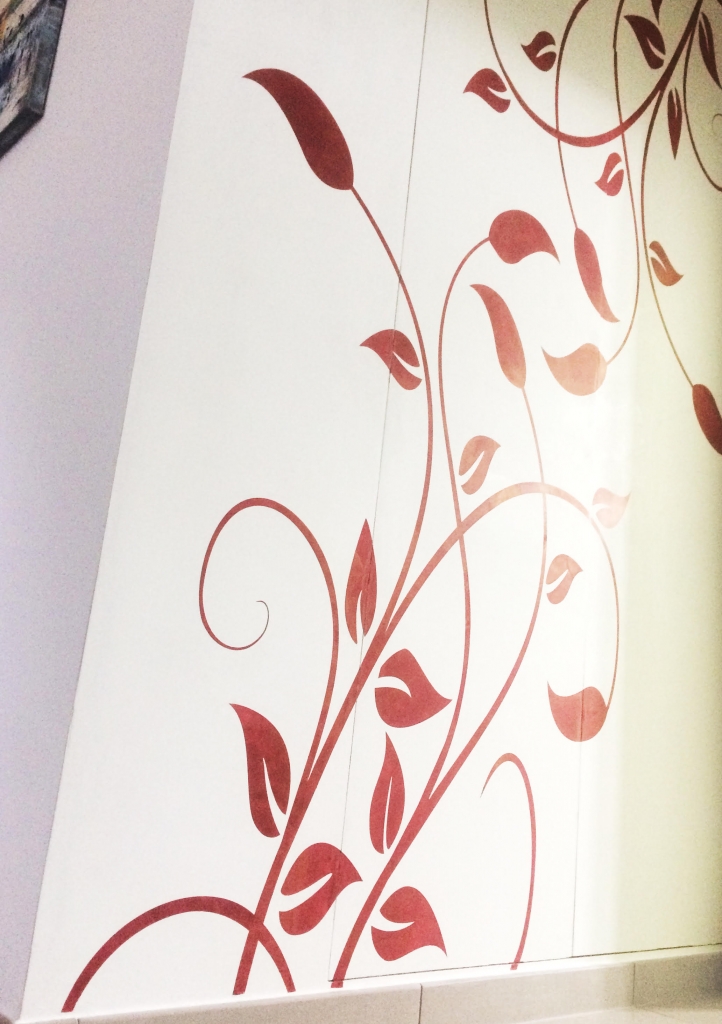 Plasmatore Italiano Francesco Tartaglione parete decor wall realizzata con Plasma3d + stucco oro + stencil