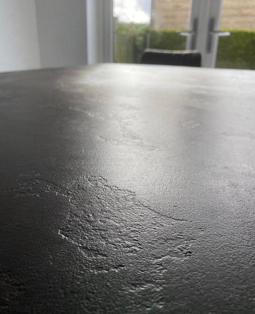 Plasmatore-Internazionale-Loggia-Uk-Tavolo-Cucina-Monolith1